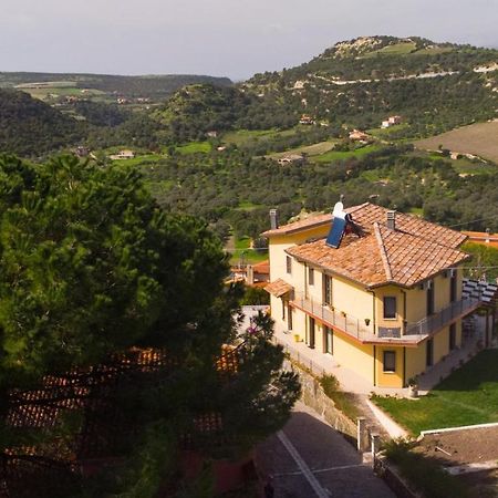 Il Castello Di Modolo Bed & Breakfast Modolo  ภายนอก รูปภาพ